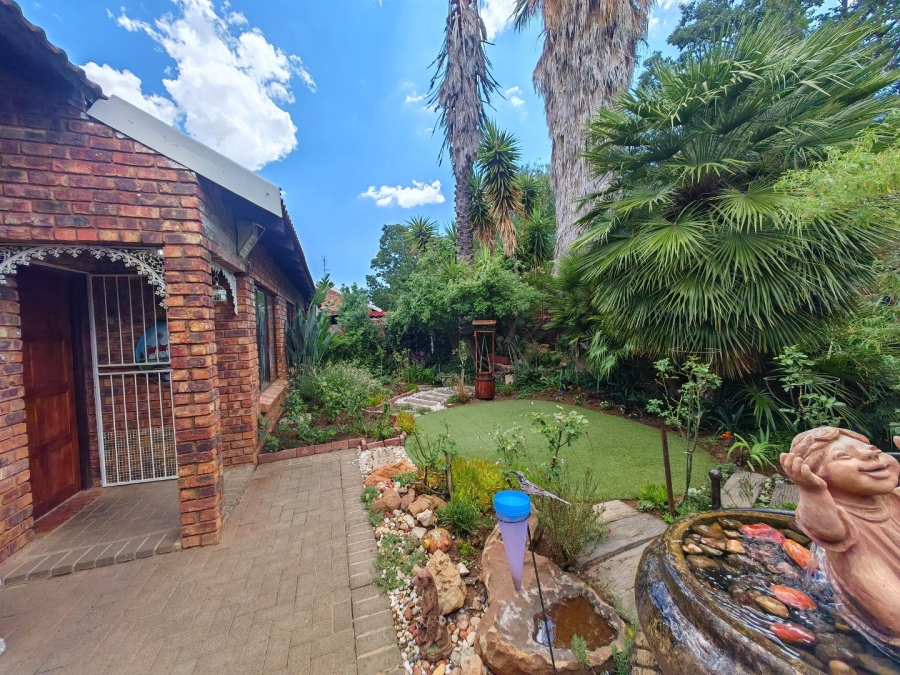 3 Bedroom Property for Sale in Langenhovenpark Free State